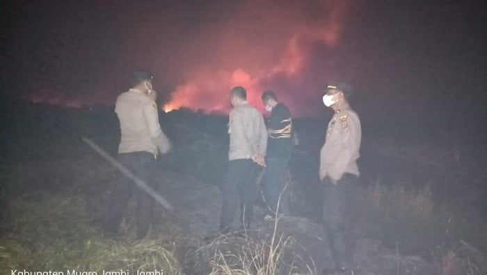 Kebakaran Lahan di Muaro Jambi Belum Padam, Satgas Ungkap Kendalanya