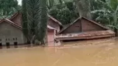 Ribuan Rumah di Tebo Terendam Banjir Setinggi Atap Rumah