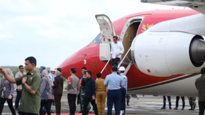 Presiden Jokowi Langsung Naik Helikopter Menuju Merangin Setelah Mendarat di Bungo